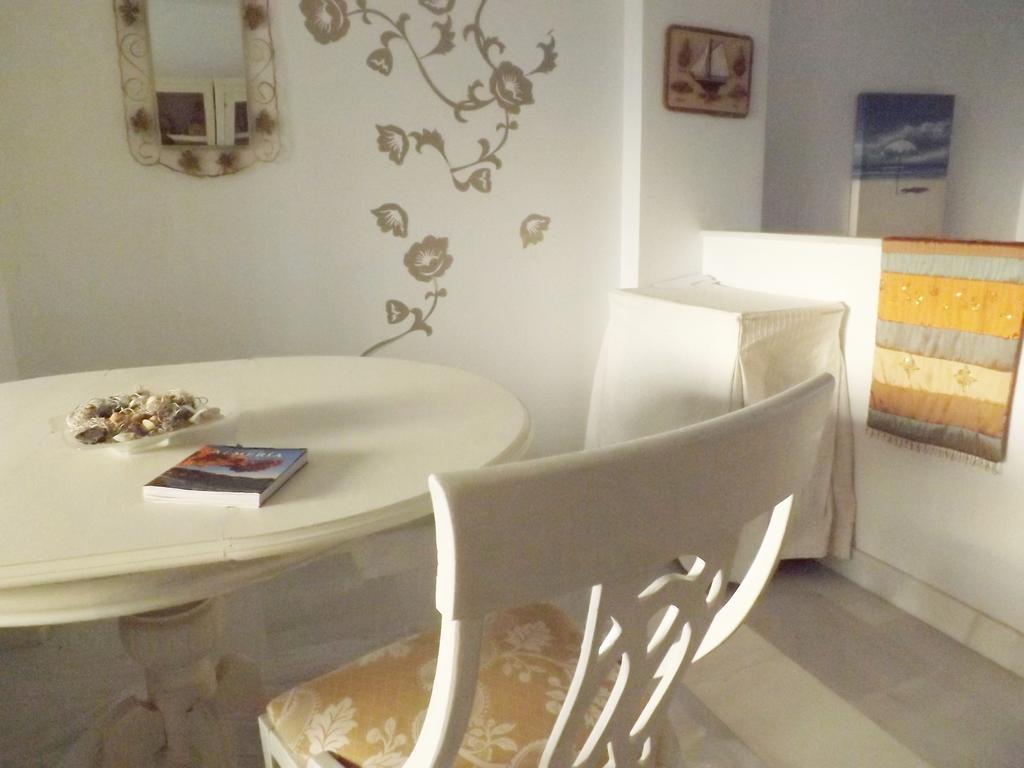 Duplex En Garrucha Con Parking Apartment Bilik gambar